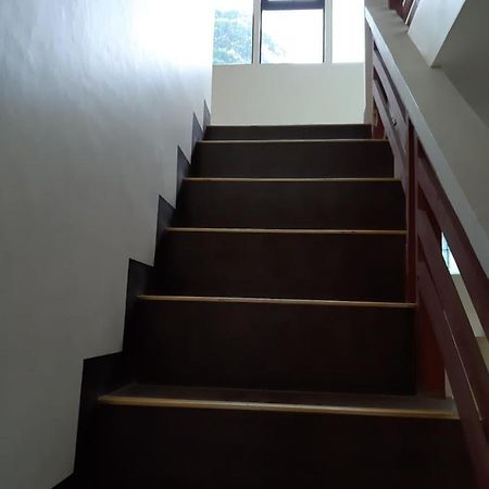 Limestone View Inn إل نيدو المظهر الخارجي الصورة